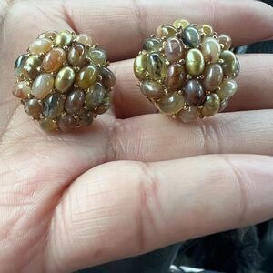 VINTAGE CINER CABOCHON MULTI STONE ROUND CLIP ON EARRINGS